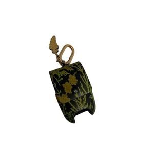 Bath & Body works Chasing Fireflies Snapcase PocketBac Holder Hand Sanitizer